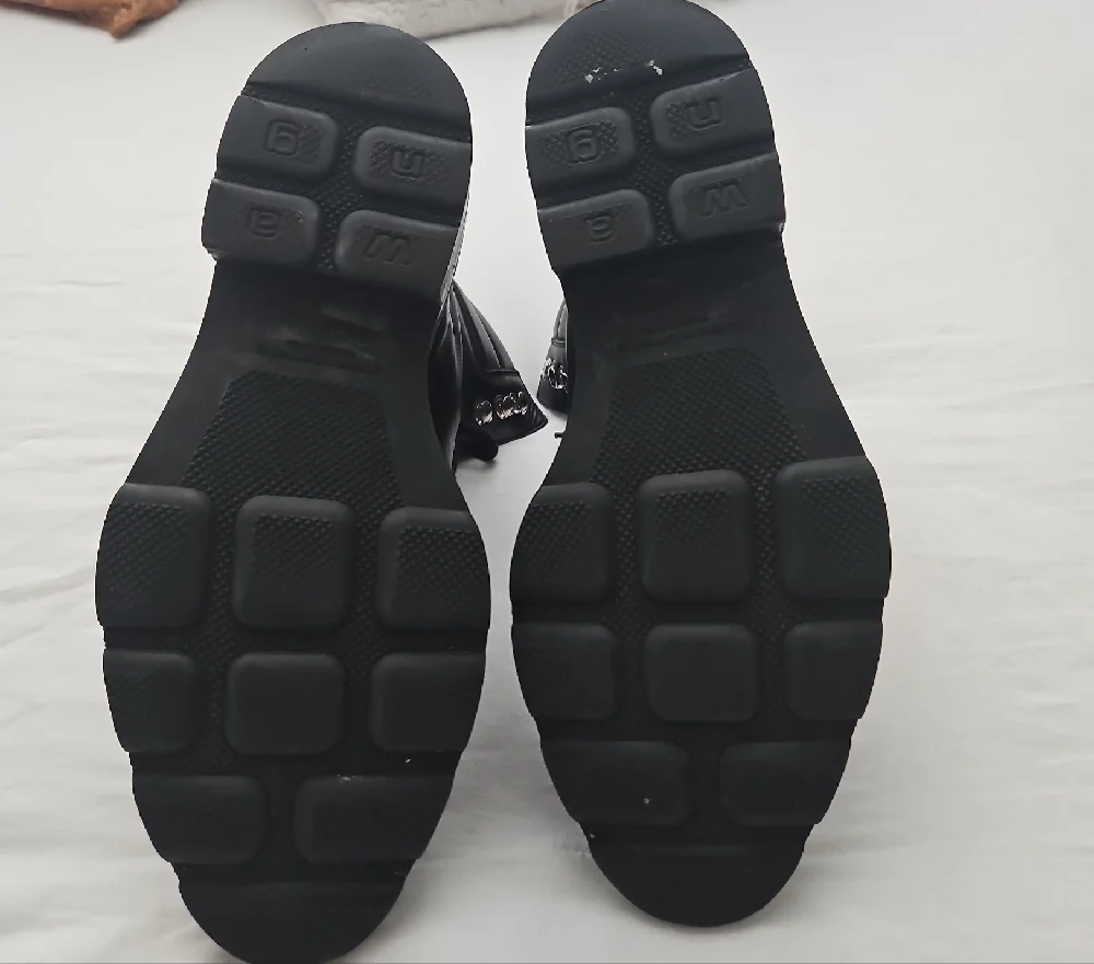 Alexander Wang Black Leather Combat Boots with Silver Eyelets - Picture 7 of 7